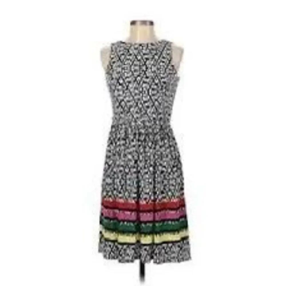 Eliza J Size 6 Sleeveless Fit & Flare Knee Length Dress Blue Multicolor Stripe